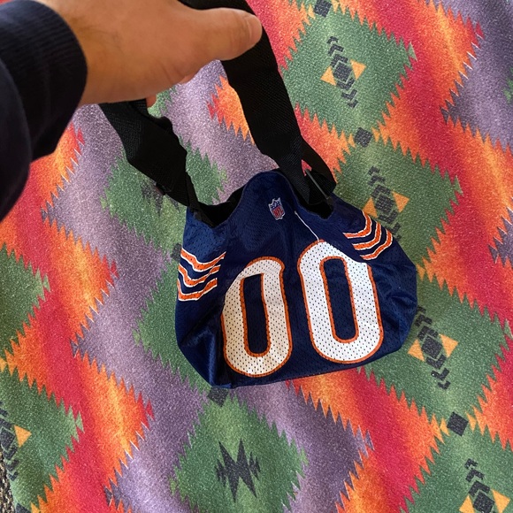 VINTAGE CHICAGO BEARS SHOULDER BAG GOOD CONDITION - Picture 2 of 4